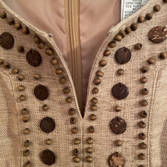 Beautiful Beadwork Dress - Picture 3 of 6